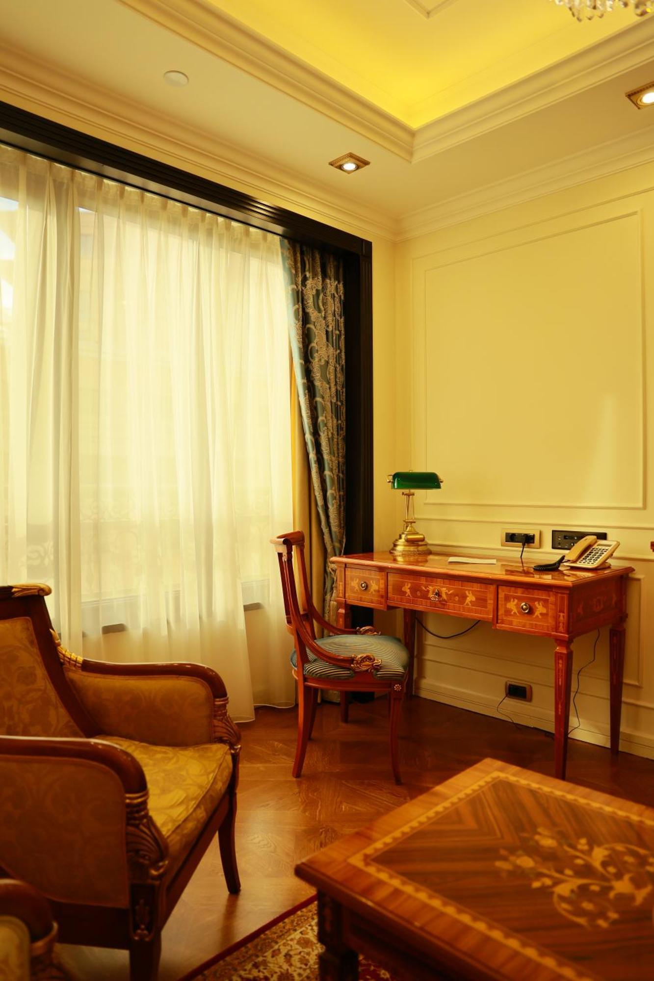 Golden Palace Hotel Jereván Kültér fotó