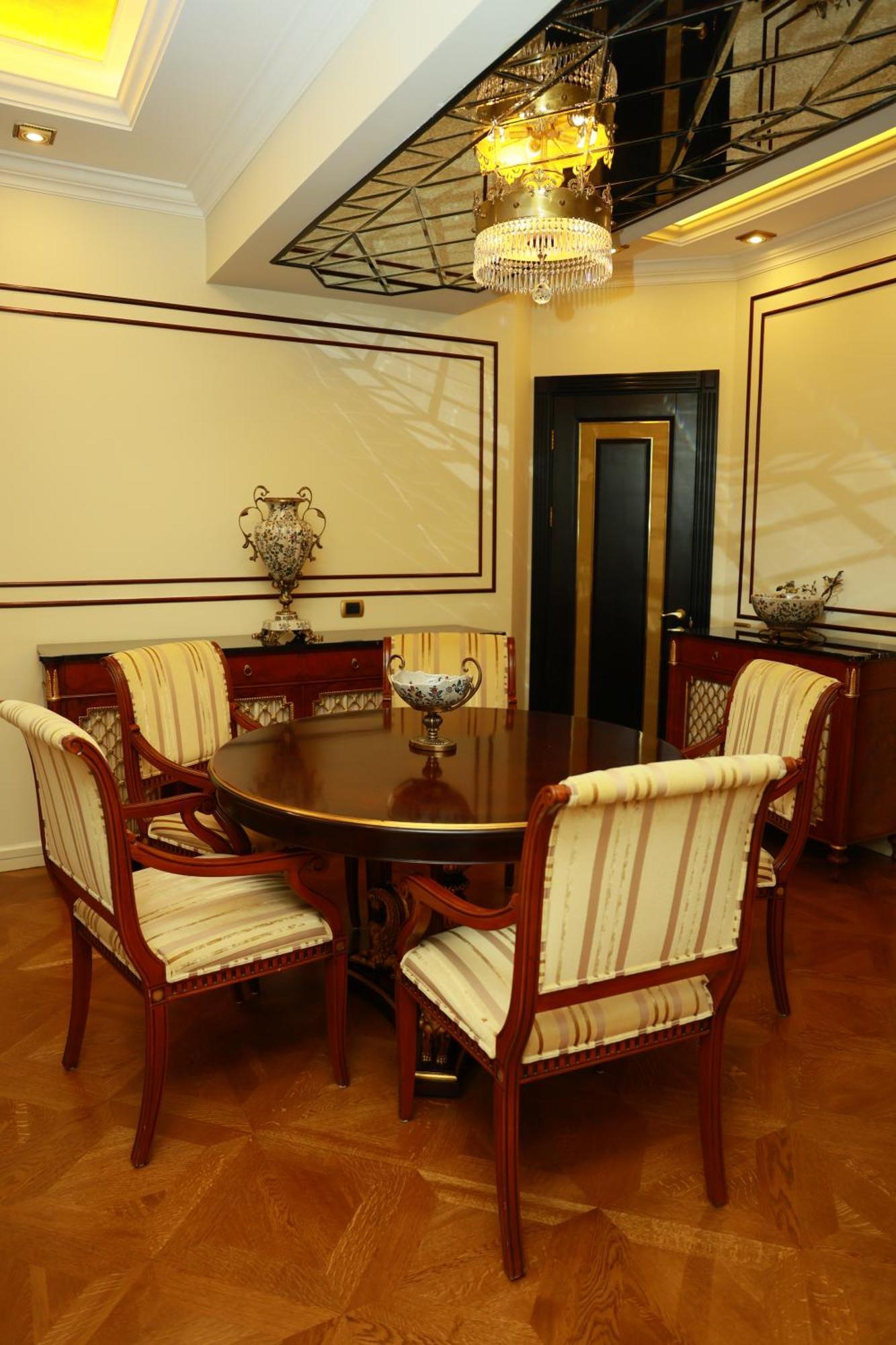 Golden Palace Hotel Jereván Kültér fotó